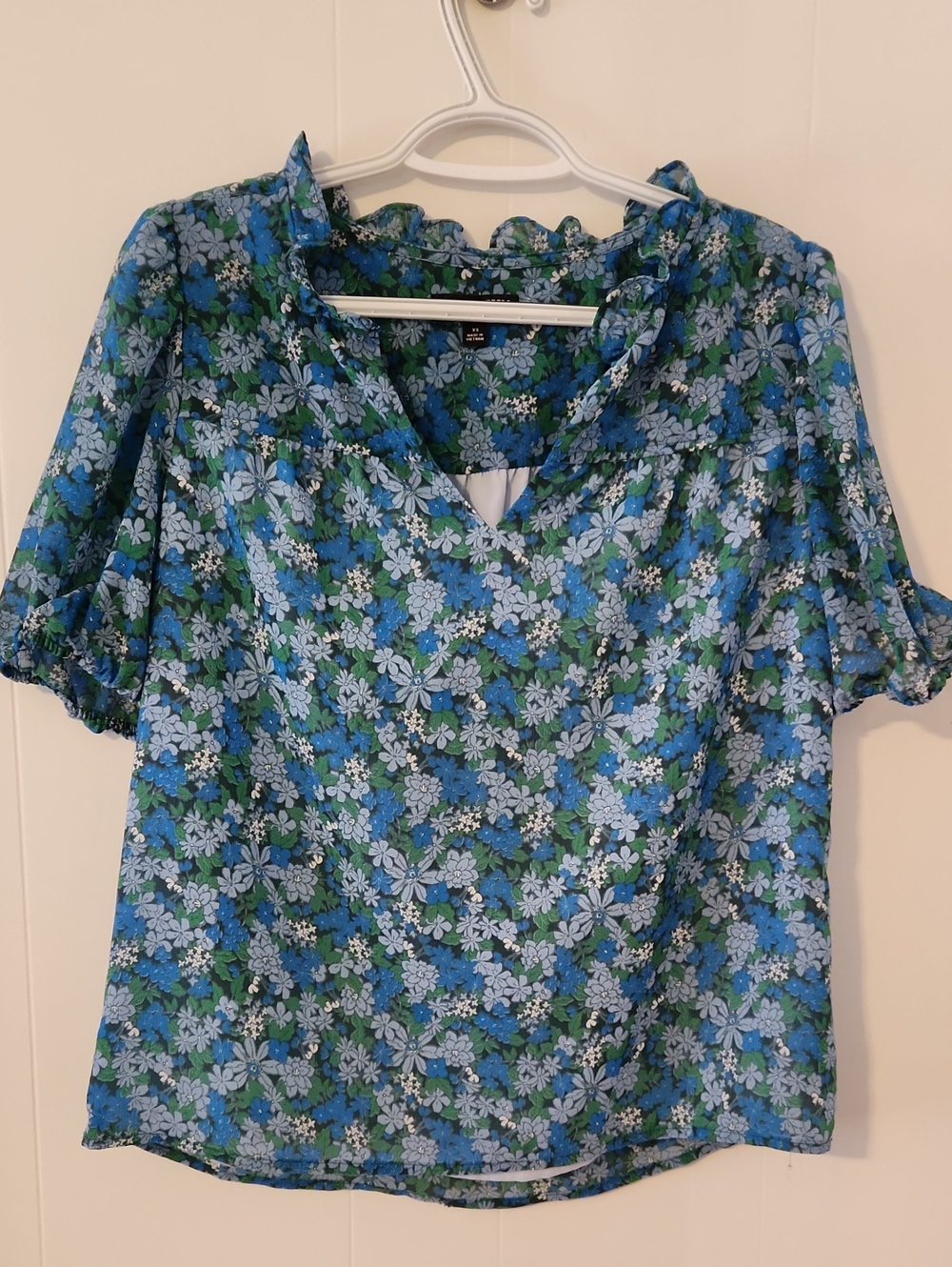 J. Crew Blue Floral V-Neck Ruffle Collar Blouse